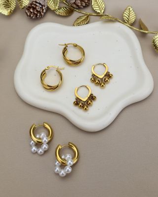 Noi. Trendy. Irezistibili. 💫 Cercei din oțel chirurgical pe care îi vei iubi la prima vedere. 💖 Link în BIO #bijuterii...