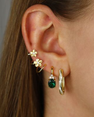 În colecția noastră tocmai au apărut cercei noi! ✨ Dacă așteptai un semn că meriți ceva deosebit... ăsta e. ❤️ Link în BIO...